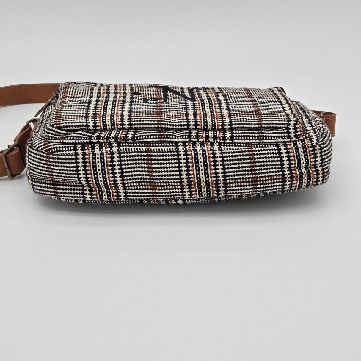 Thirty-One Plaid Crossbody Bag With Adjustable Brown Strap & Zipper Closure