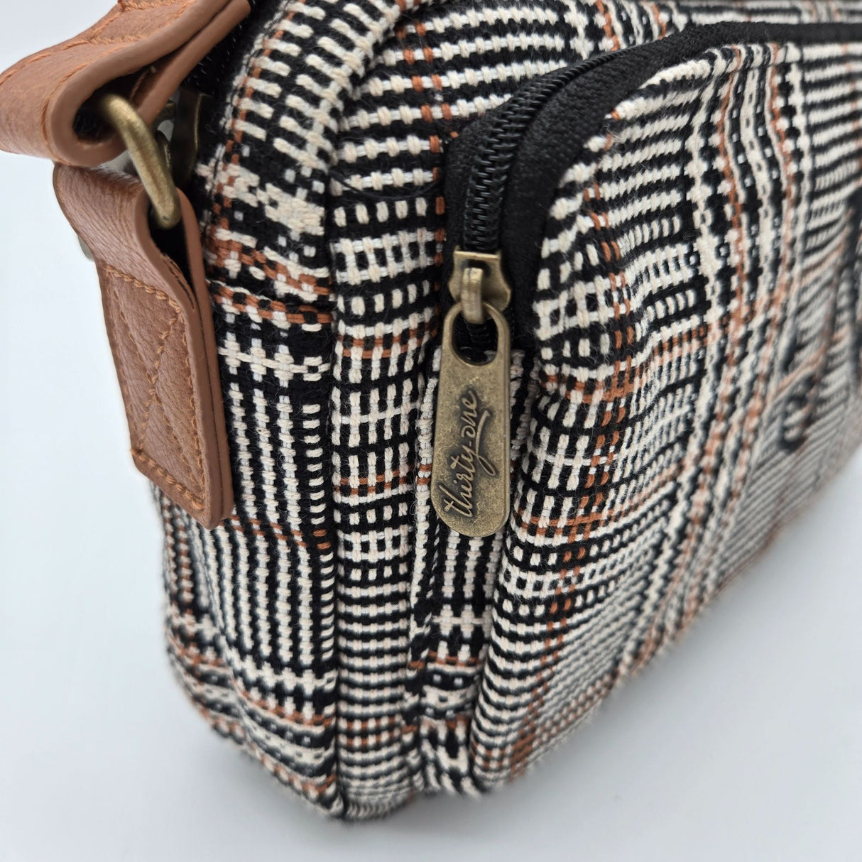 Thirty-One Plaid Crossbody Bag With Adjustable Brown Strap & Zipper Closure