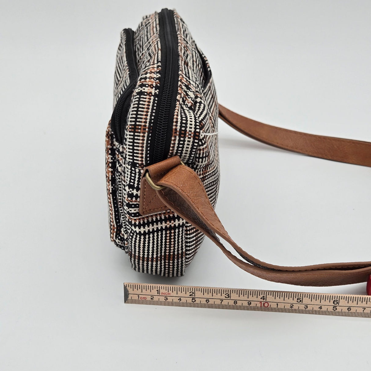 Thirty-One Plaid Crossbody Bag With Adjustable Brown Strap & Zipper Closure