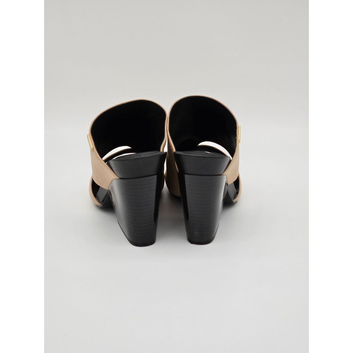 Calvin Klein Womens Wiley Cervo in Sandstorm Open Toe Block Heel Mules