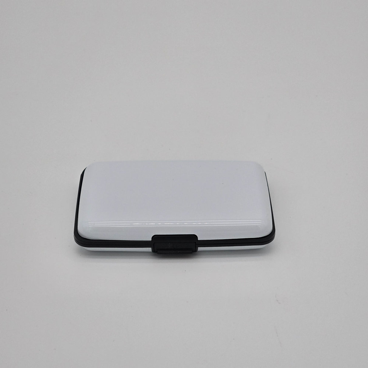 White RFID Blocking Cardholder Wallet With Accordion Slots & Snap Closure