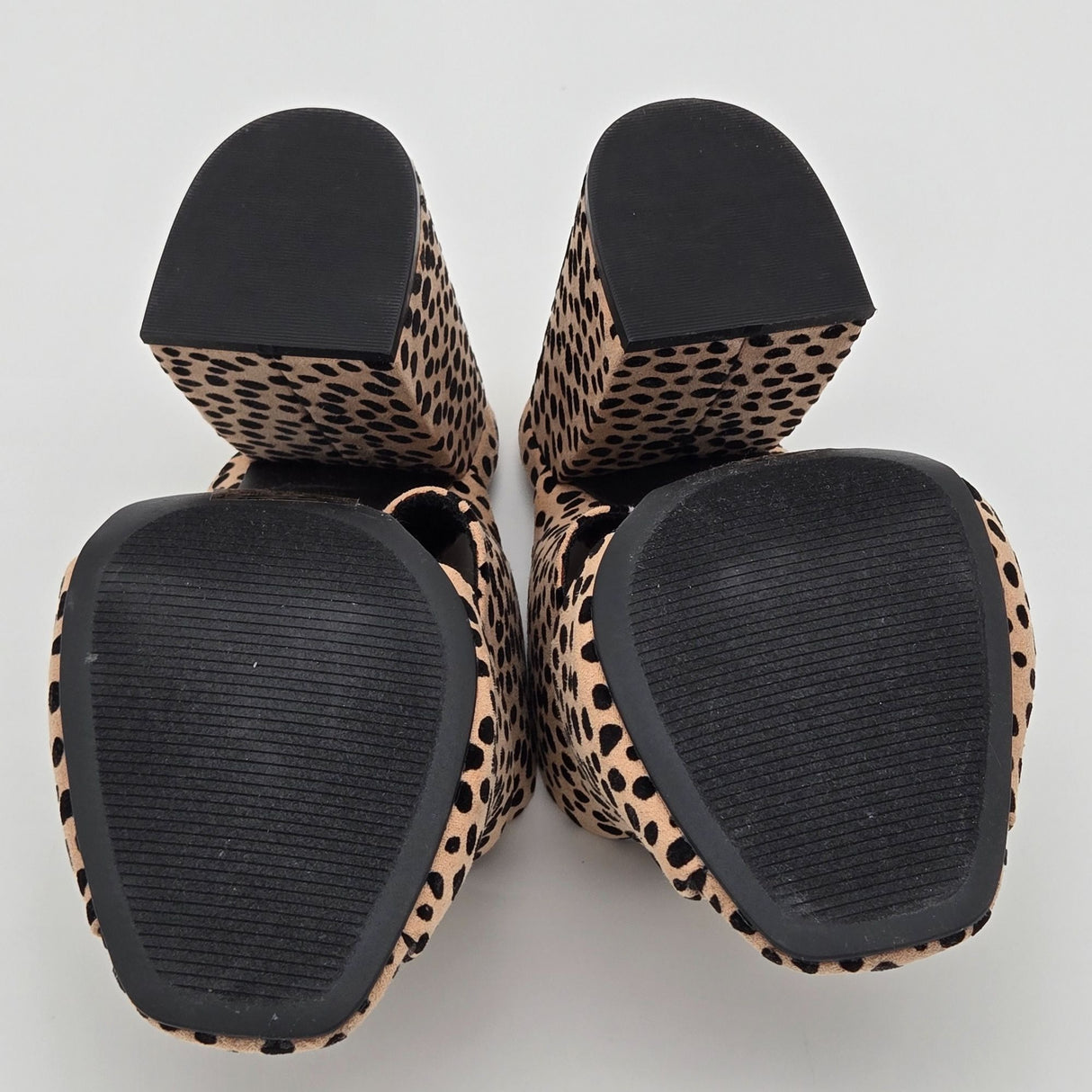 Leopard Print Open-Toe Block Heel Mule Sandals Women's Size 9 By Qupid