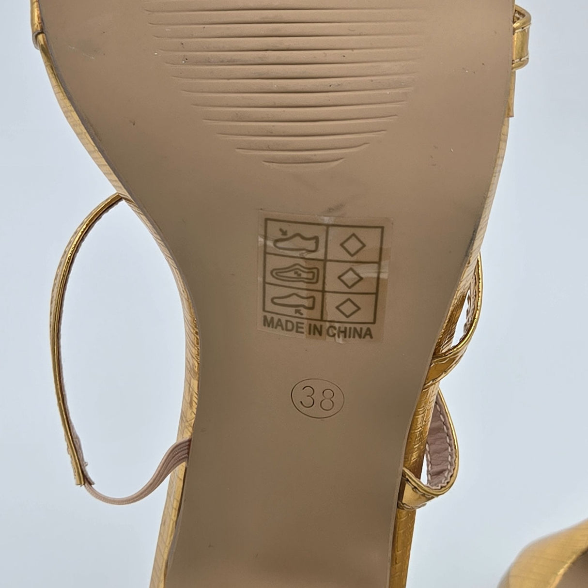 Gold Strappy Pointed-Toe High Heel Sandals Size 7.5 Women's Elegant Evening Shoes