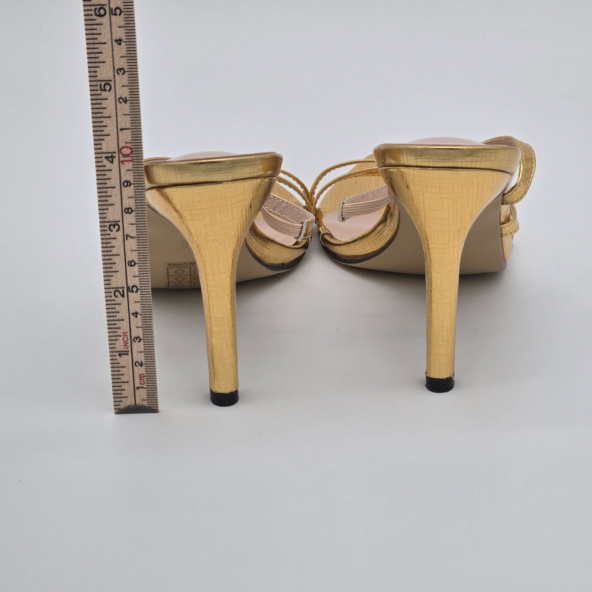 Gold Strappy Pointed-Toe High Heel Sandals Size 7.5 Women's Elegant Evening Shoes