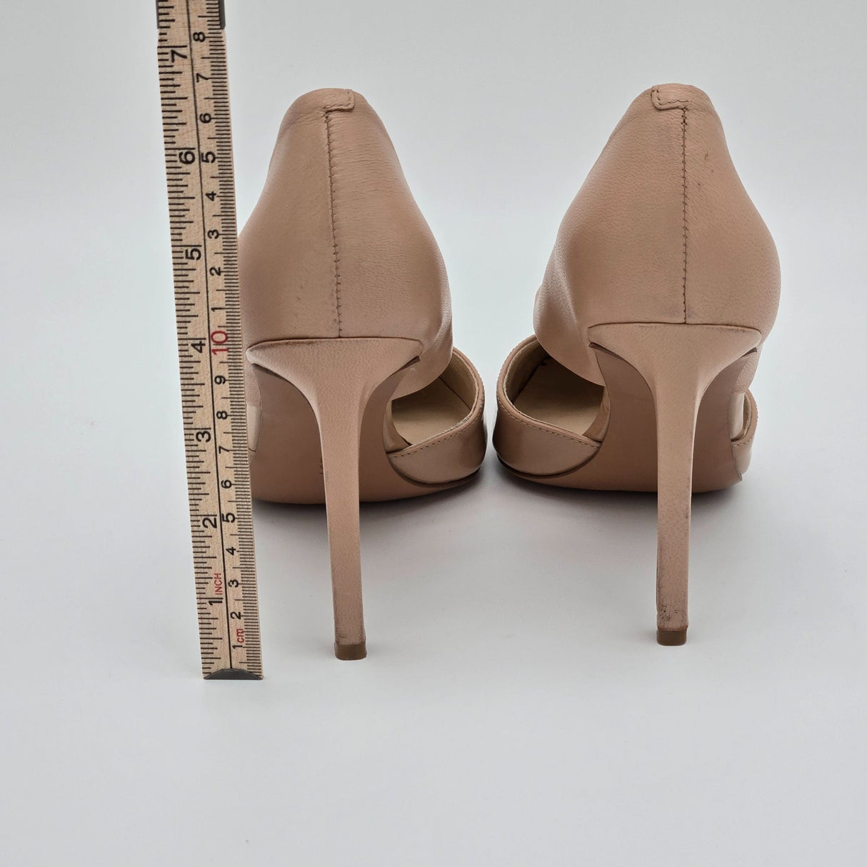 Nine West Tayme Nude Pointed Toe Pumps 6.5M Leather & Man-Made Upper Slip-On High Heels Elegant Design