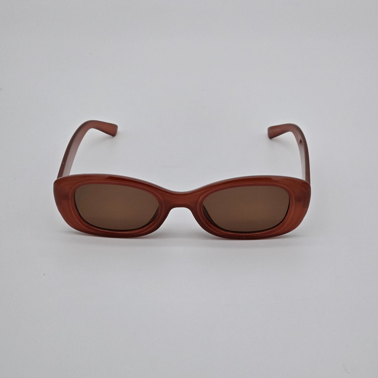 Retro Oval Sunglasses With Brown Tinted Lenses & Rose-Print Pouch