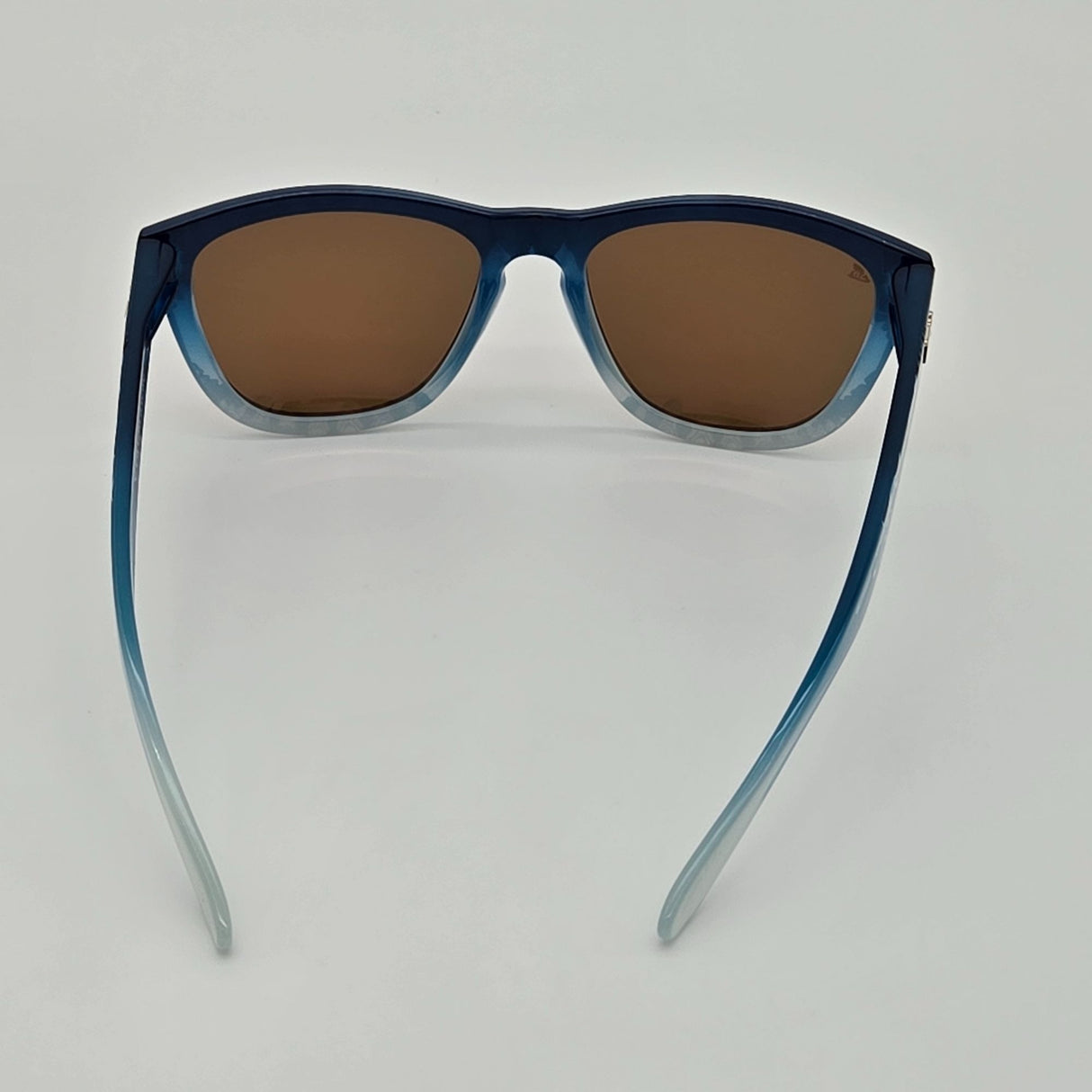 Discovery Shark Week X Knockaround Premiums Polarized Sunglasses W/ Protective Pouch