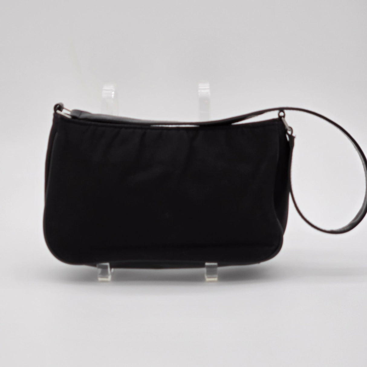 Retro Casino-Themed Black Handbag With Zipper Closure