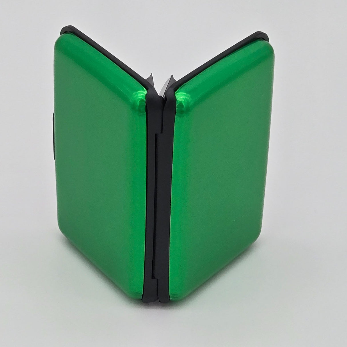 Green RFID Blocking Cardholder Wallet With Accordion Slots & Snap Closure