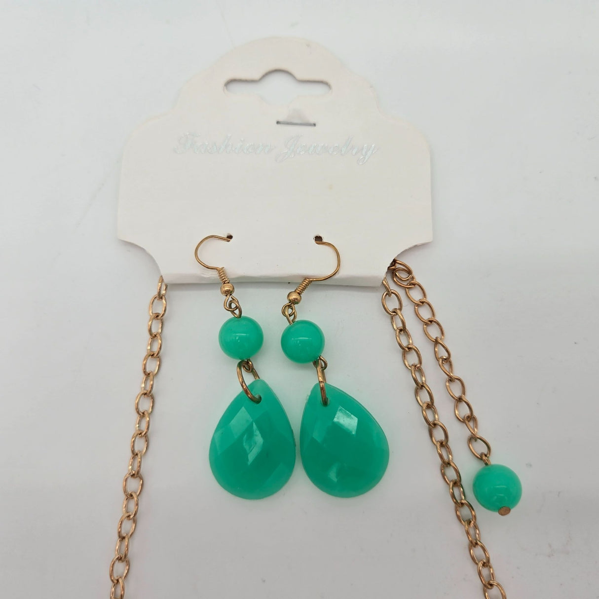 Green Teardrop Bib Necklace & Matching Earrings Set Gold Chain Fashion Jewelry Statement Piece