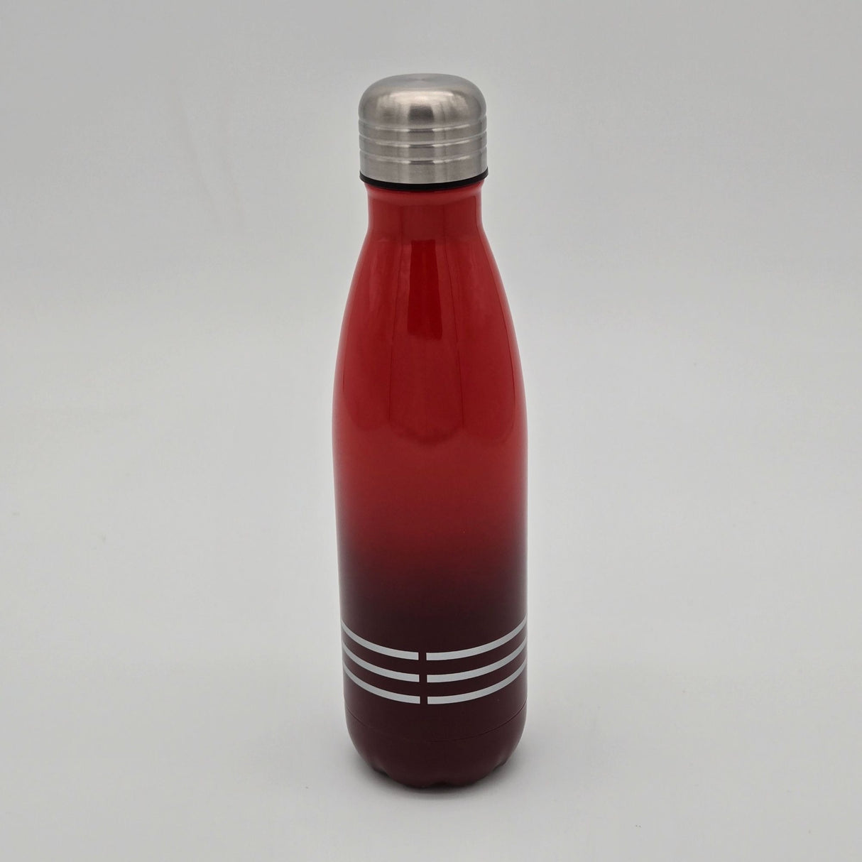 Le Creuset 500ml/17oz Stainless Steel Insulated Hydration Bottle Red Ombre Hot & Cold Beverages Durable Design, Color Cherry Red